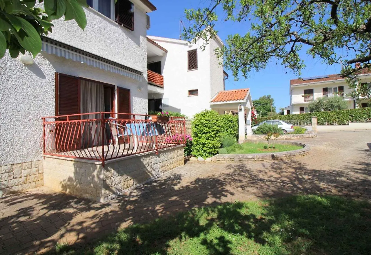 Apartment In Porec/Istrien 10068
