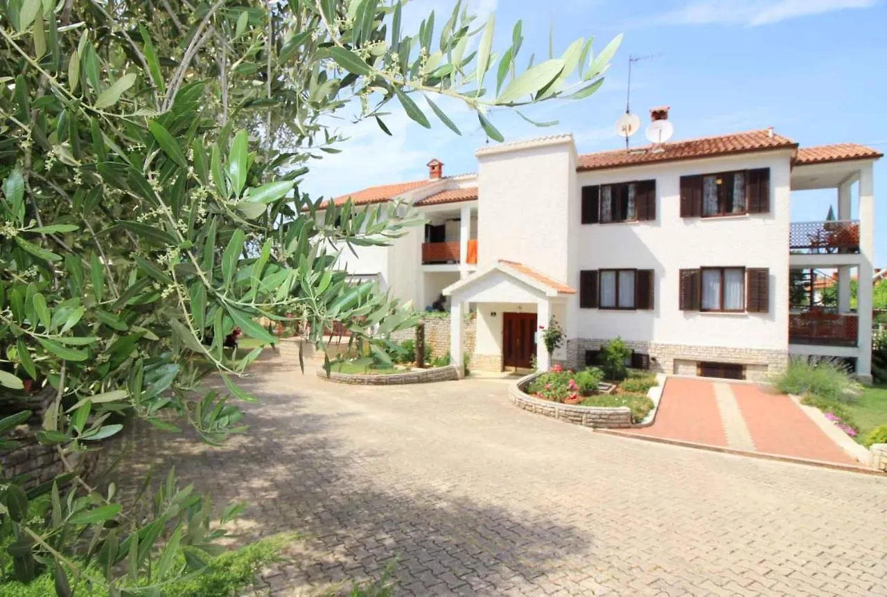 Apartment In Porec/Istrien 10068 Poreč